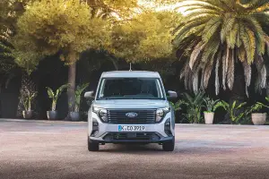 Ford Transit Courier 2024