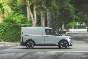 Ford Transit Courier 2024