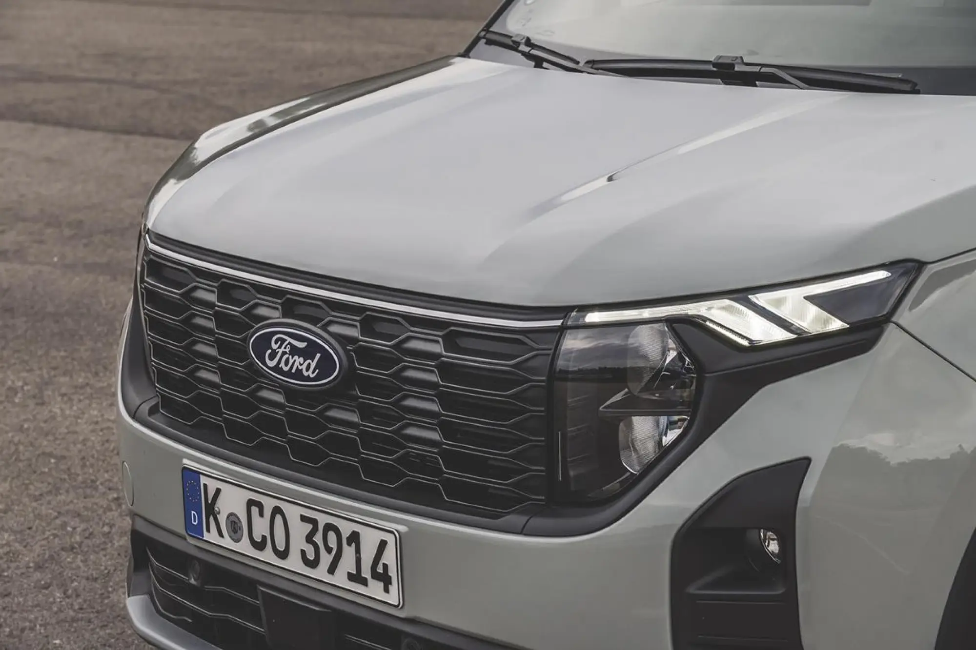 Ford Transit Courier 2024 - 88