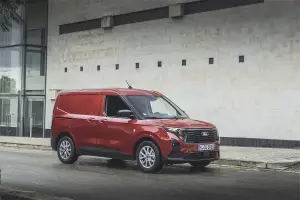 Ford Transit Courier 2024