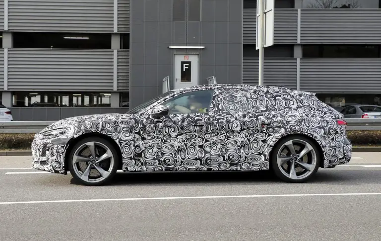 Audi RS5 2025 - Foto spia 25-01-2024 - 7