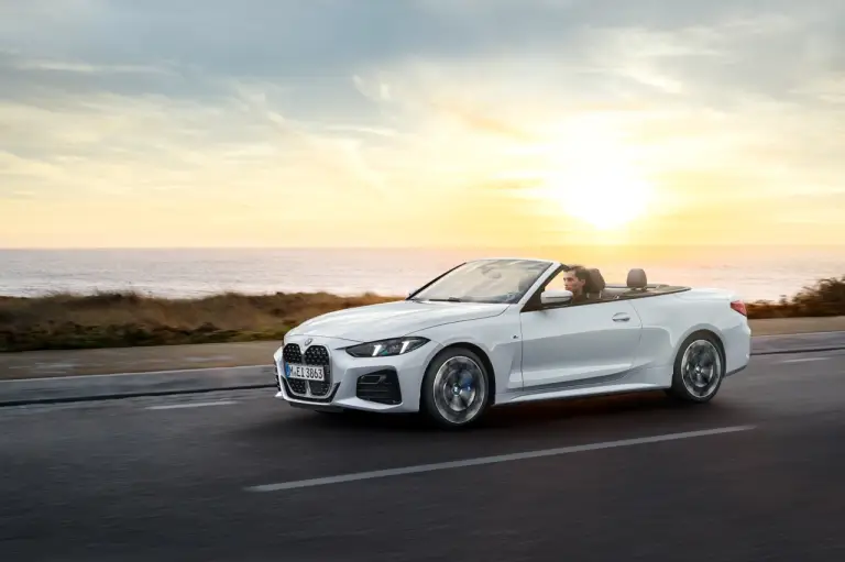 BMW Serie 4 2024 - Foto ufficiali - 23