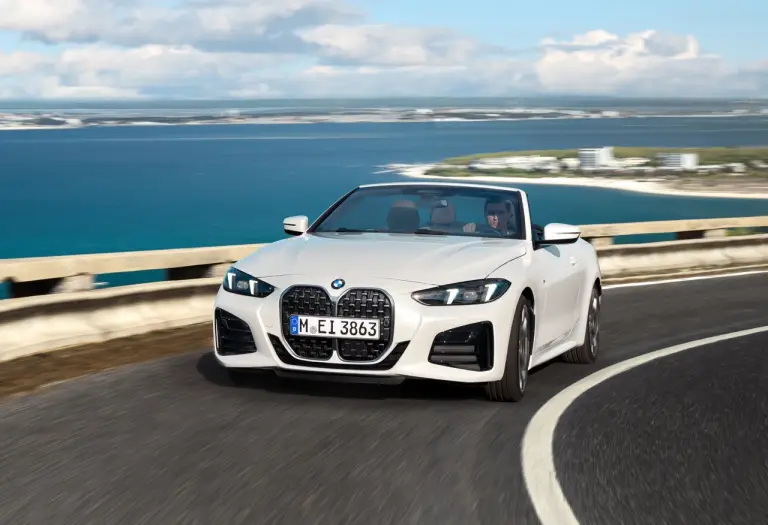 BMW Serie 4 2024 - Foto ufficiali - 21