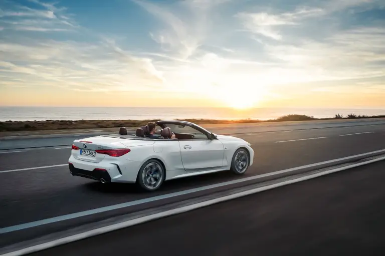 BMW Serie 4 2024 - Foto ufficiali - 24