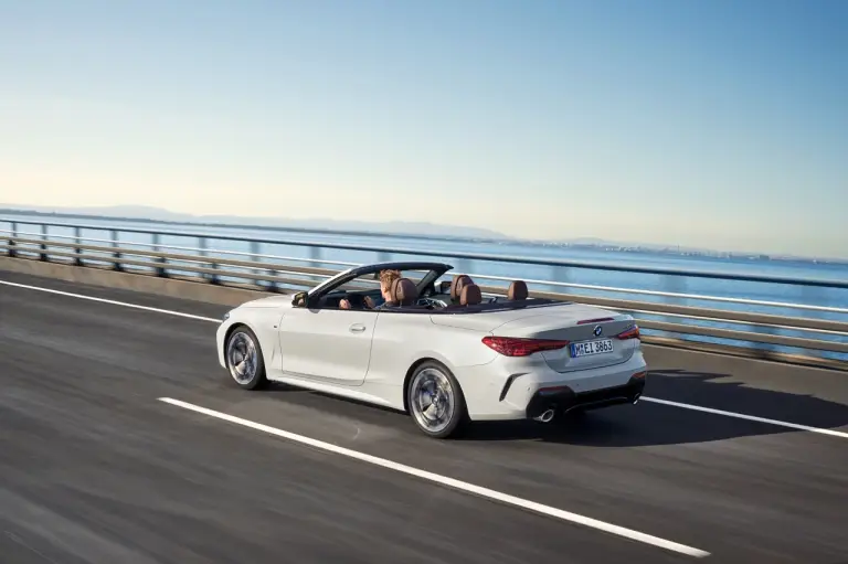 BMW Serie 4 2024 - Foto ufficiali - 35