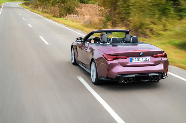 BMW Serie 4 2024 - Foto ufficiali - 44