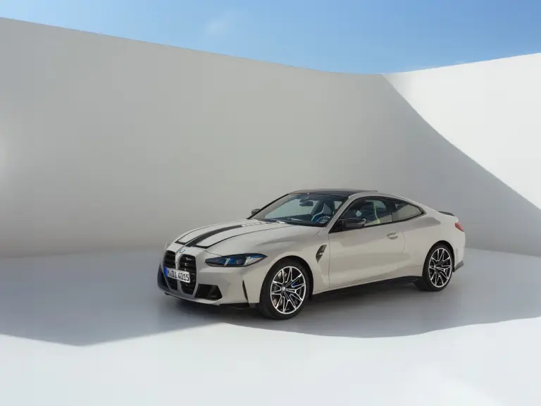 BMW Serie 4 2024 - Foto ufficiali - 45