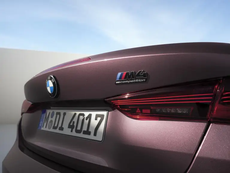 BMW M4 2024 - 27