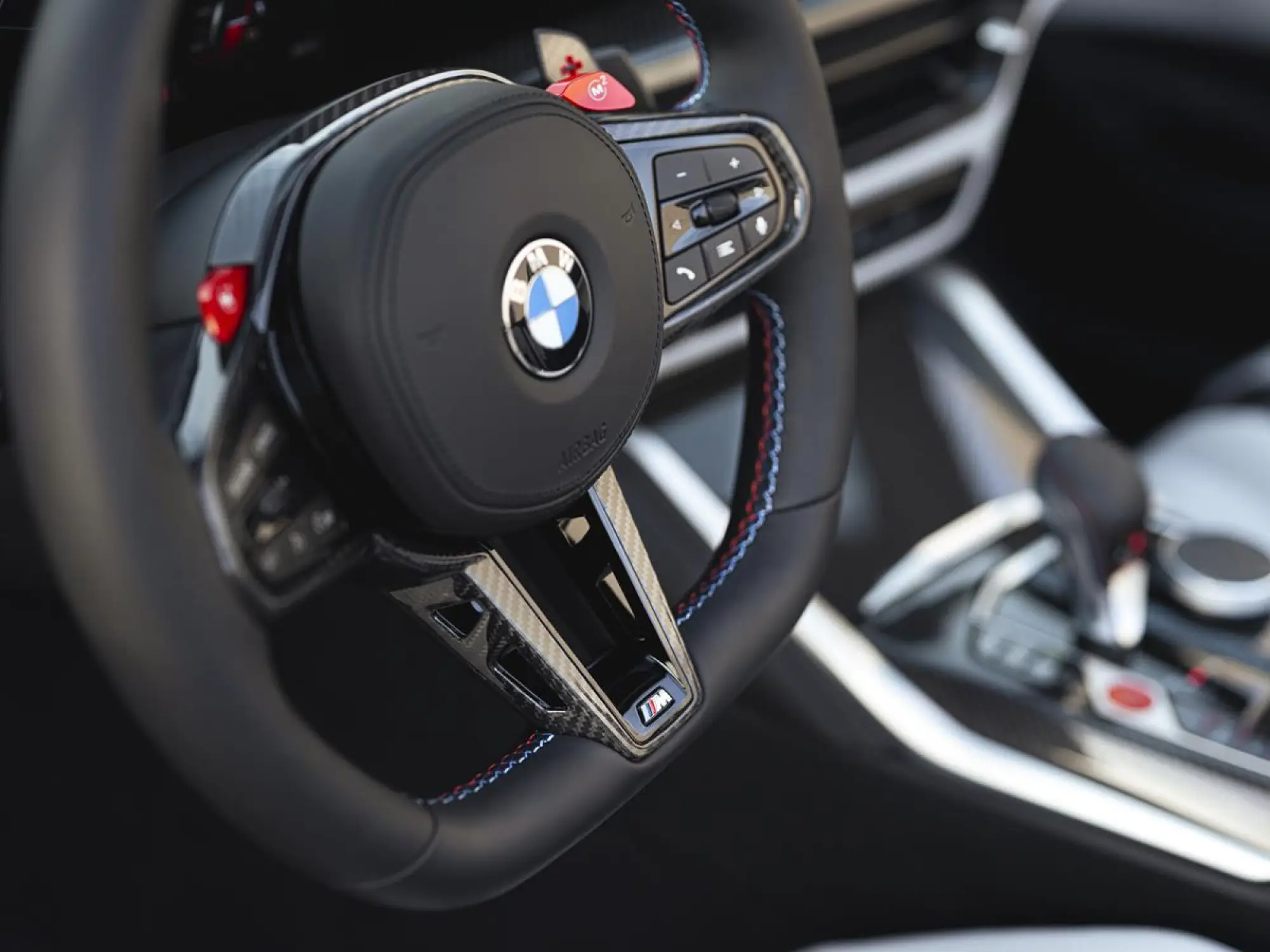 BMW M4 2024 - 32