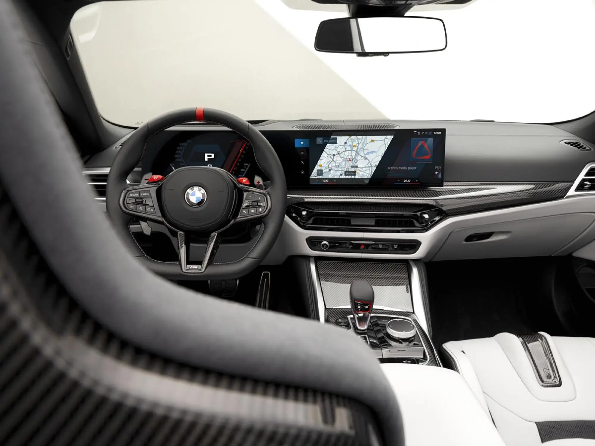 BMW M4 2024 - 36