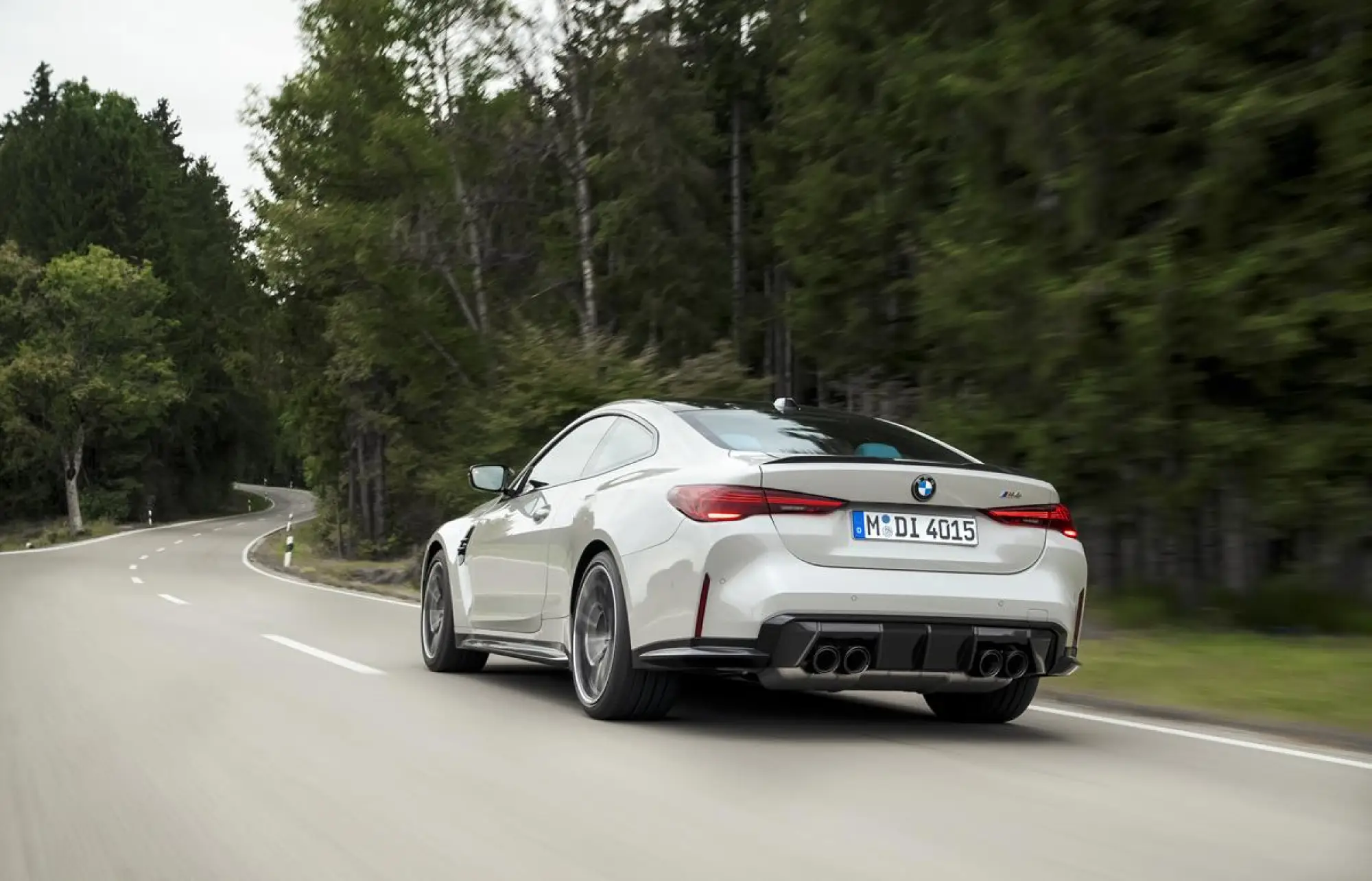 BMW M4 2024 - 38