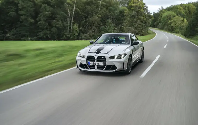 BMW M4 2024 - 44
