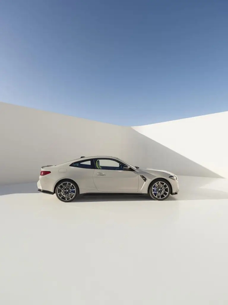 BMW M4 2024 - 48