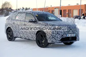 Peugeot 5008 - Foto spia 2-2-2024