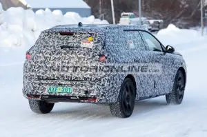 Peugeot 5008 - Foto spia 2-2-2024