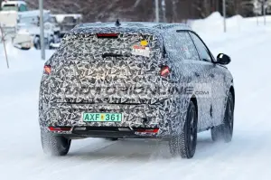 Peugeot 5008 - Foto spia 2-2-2024