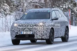 Peugeot 5008 - Foto spia 2-2-2024