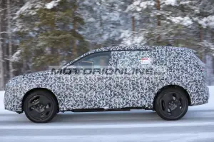 Peugeot 5008 - Foto spia 2-2-2024