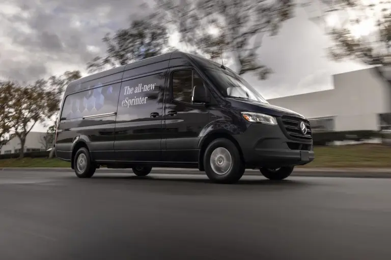 Mercedes eSprinter 2024 - 15