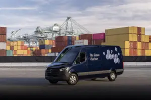 Mercedes eSprinter 2024 - 24