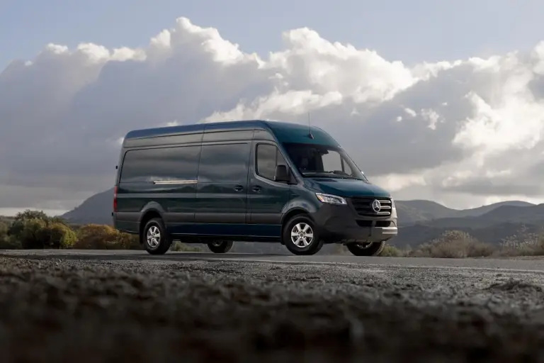 Mercedes eSprinter 2024 - 36