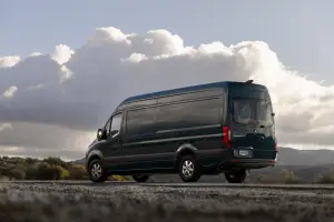 Mercedes eSprinter 2024 - 43
