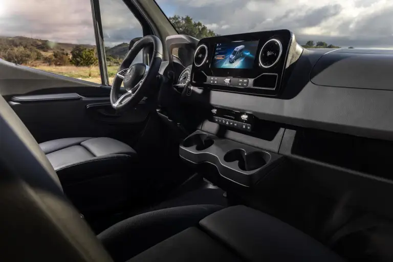 Mercedes eSprinter 2024 - 64