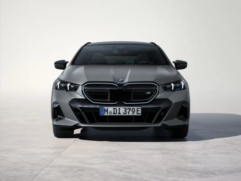 BMW Serie 5 Touring 2024 - 39