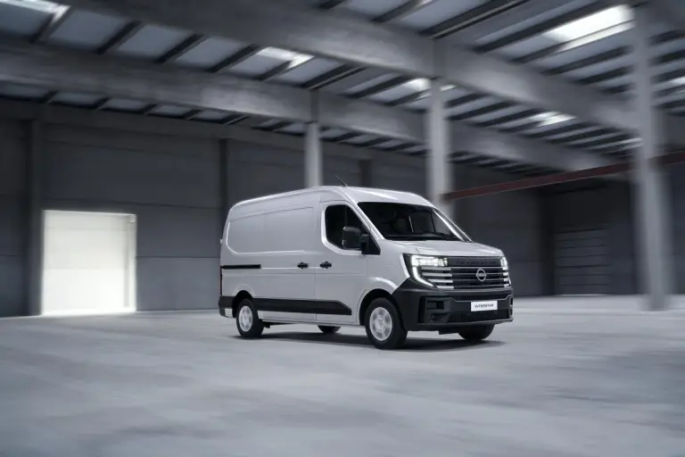 Nissan Interstar 2024 - 29