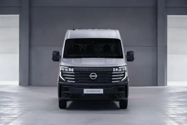 Nissan Interstar 2024 - 27