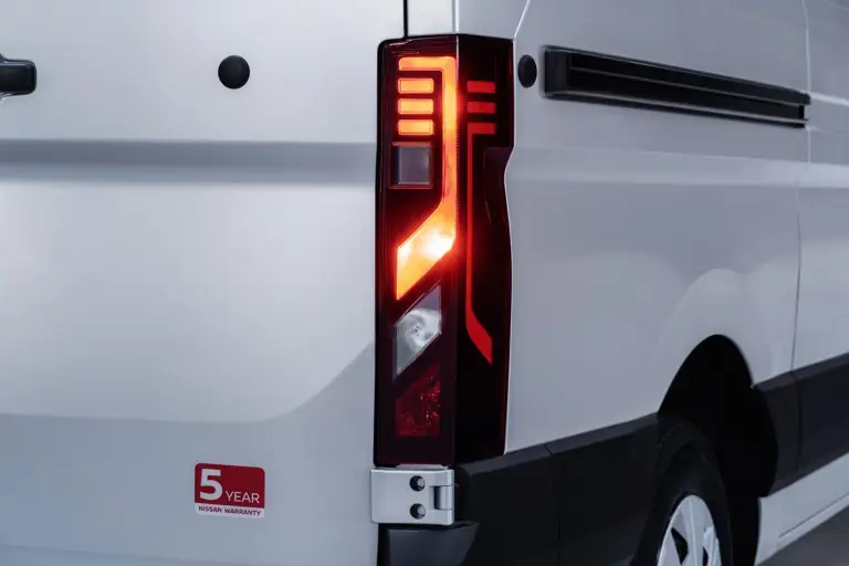 Nissan Interstar 2024 - 30