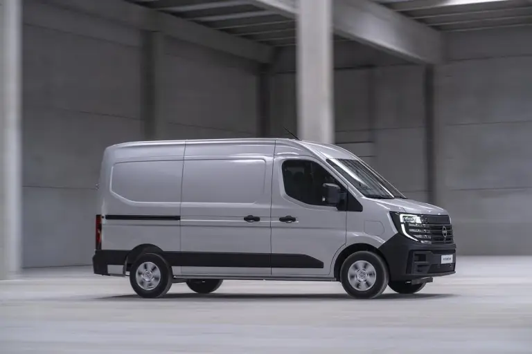 Nissan Interstar 2024 - 37