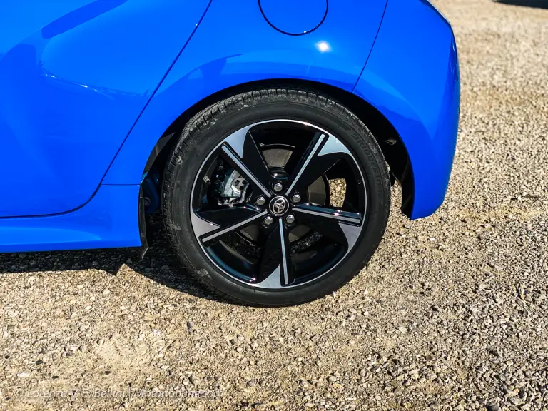 Toyota Yaris Hybrid 2024 - Prova su strada - 8