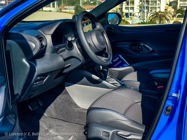 Toyota Yaris Hybrid 2024 - Prova su strada - 10
