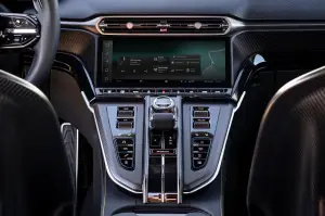 Aston Martin Vantage 2024 - Foto ufficiali