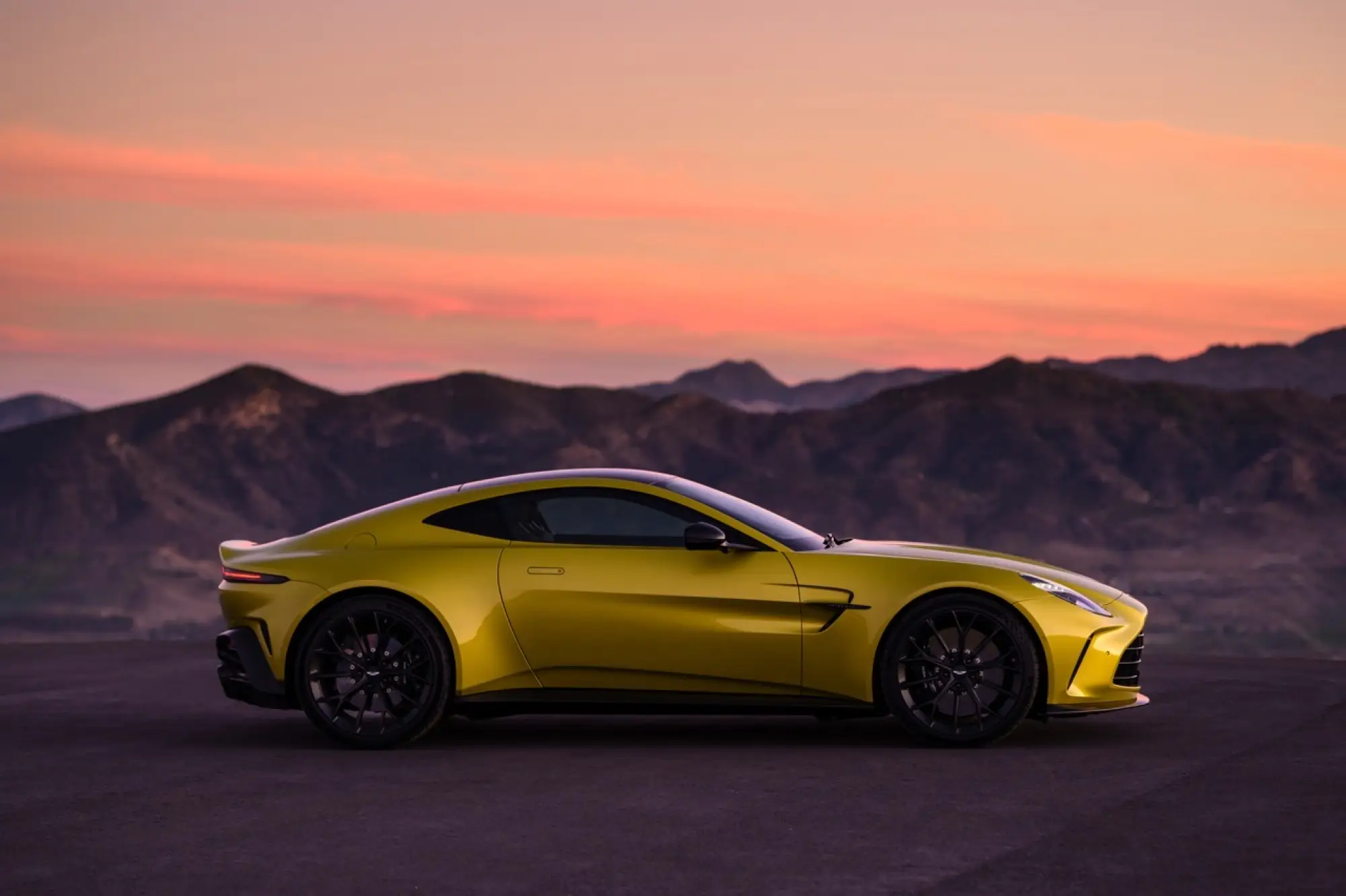 Aston Martin Vantage 2024 - Foto ufficiali - 22