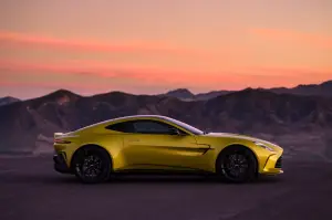 Aston Martin Vantage 2024 - Foto ufficiali