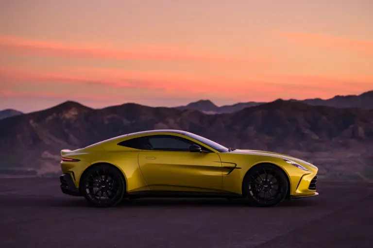 Aston Martin Vantage 2024 - Foto ufficiali - 22