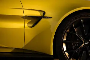 Aston Martin Vantage 2024 - Foto ufficiali