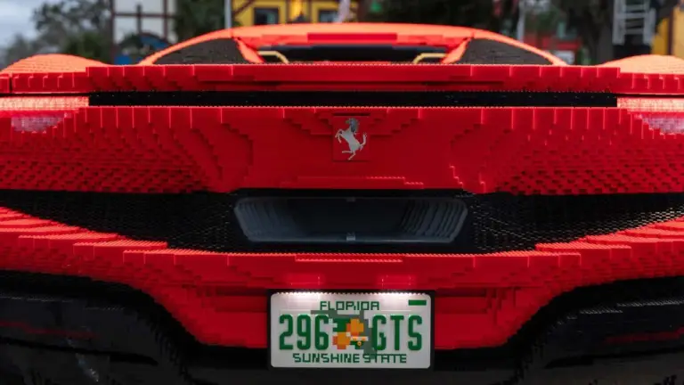 Ferrari 296 GTS in Lego - 1