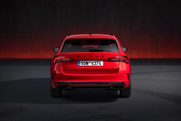 Skoda Octavia RS 2024 - Foto ufficiali - 3