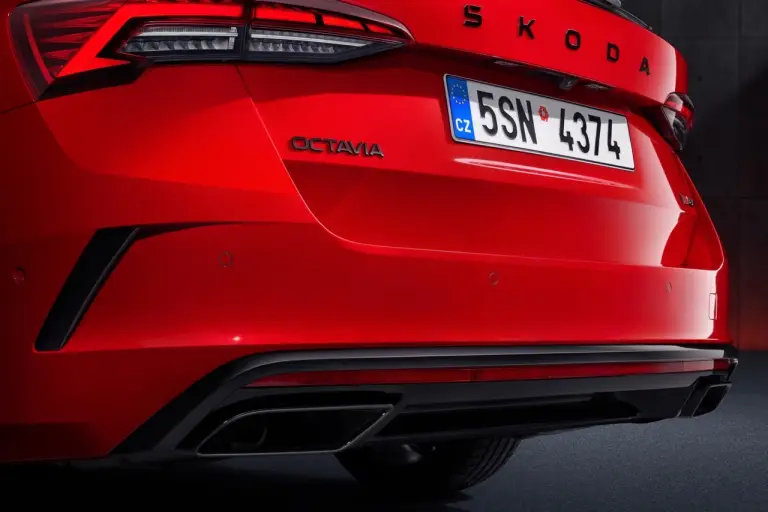 Skoda Octavia RS 2024 - Foto ufficiali - 16