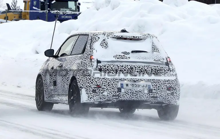 Alpine R5 - Foto spia 16-02-2024 - 10