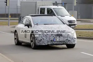 Mercedes EQS facelift - Foto spia 19-2-2024