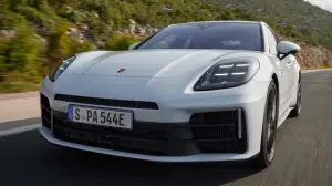Porsche Panamera 2024 e-Hybrid