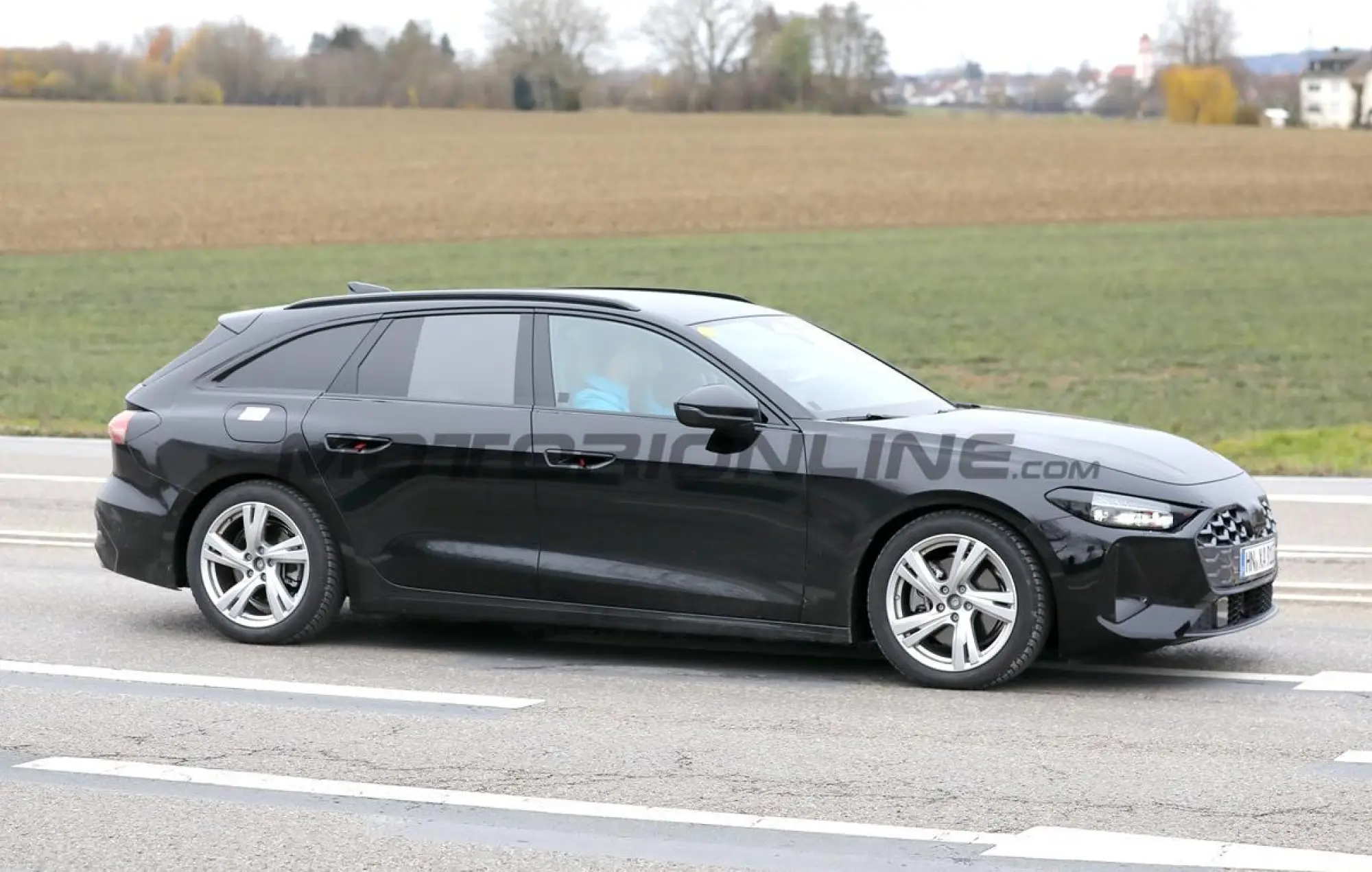 Audi A5 Avant - Foto spia 21-02-2024 - 2