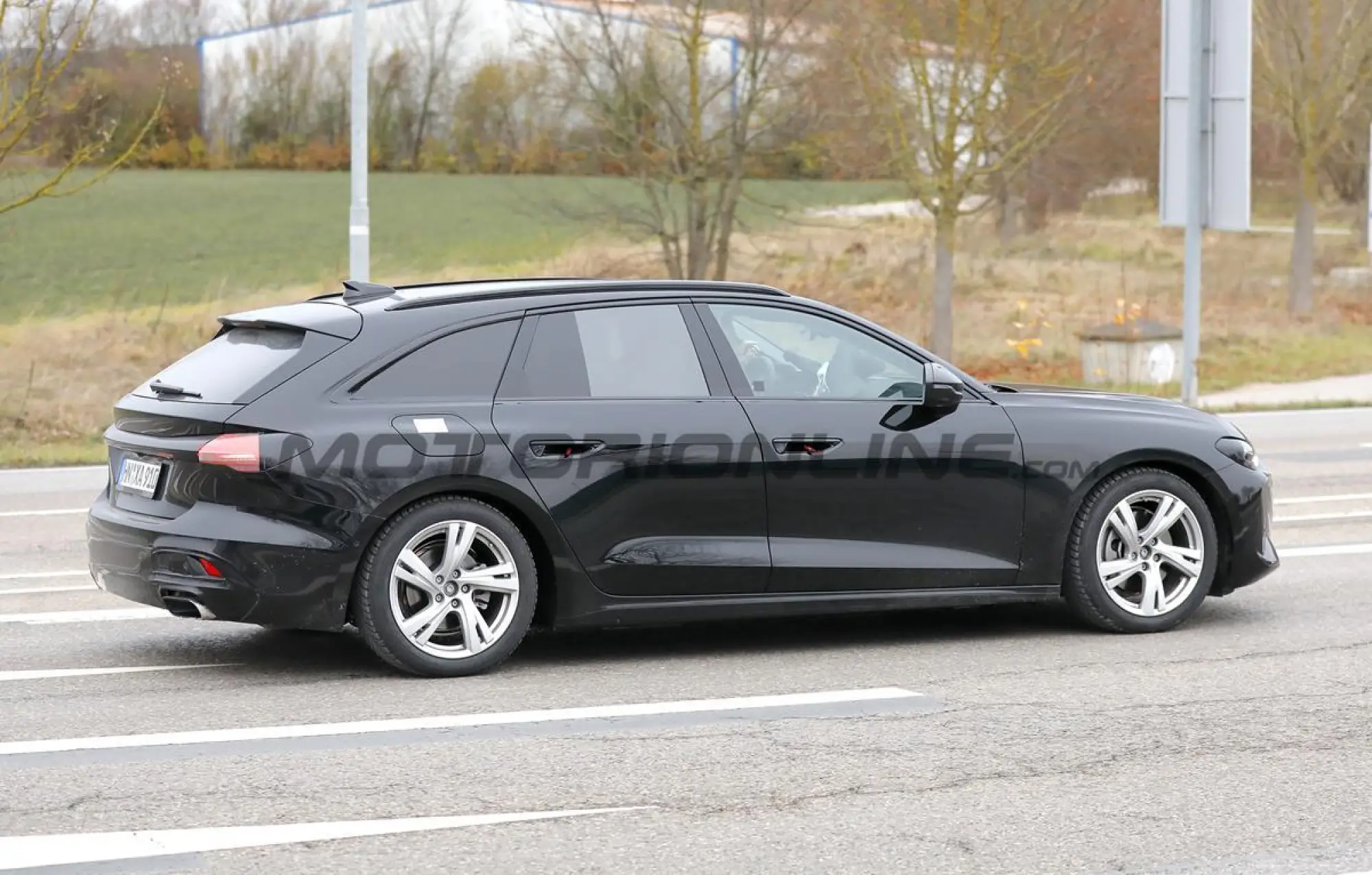Audi A5 Avant - Foto spia 21-02-2024 - 6