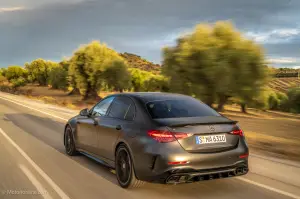 Mercedes C 63 AMG S E-Performance - Prova su strada