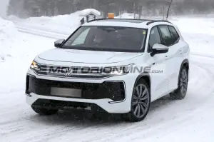 Volkswagen Tayron - Foto spia 22-2-2024