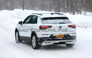 Volkswagen T-Roc 2025 - Foto spia 23-02-2024 - 8